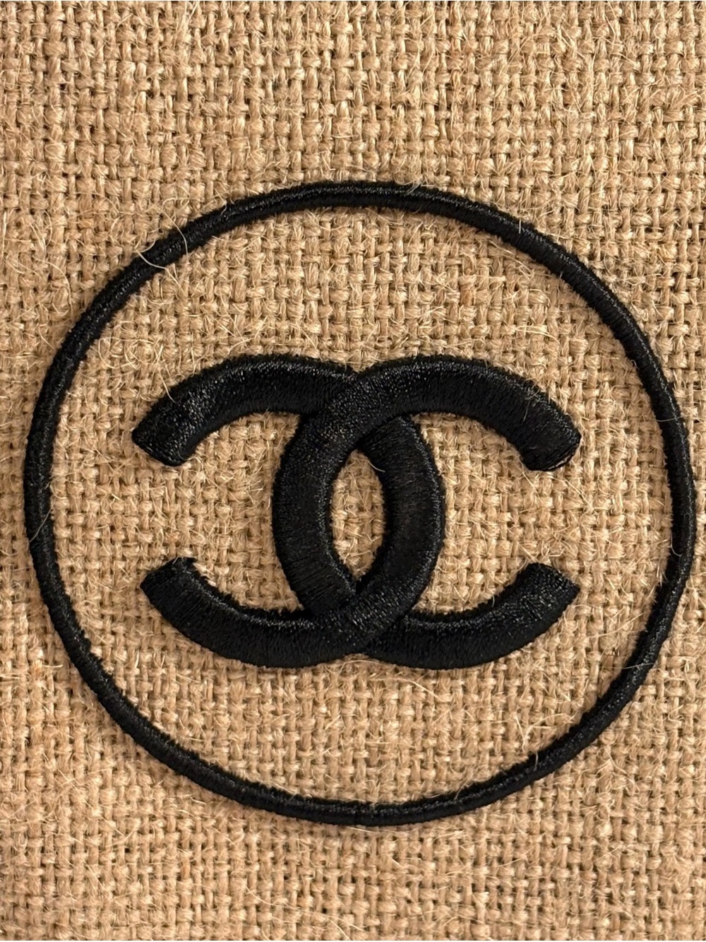 NWOT Chanel Beaute Natural Burlap Pouch with Black Accents - Picture 4 of 4